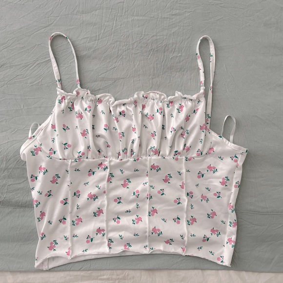 Tops - Dainty floral crop tank. Worn once.  Size: US medium but fits like a small.